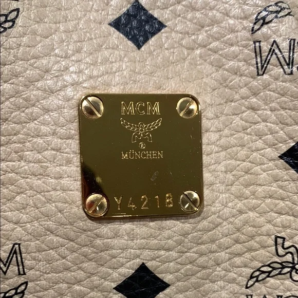 MCM Visetos Beige Monogram Tote/Crossbody Leather Bag Goldtone hardware Zip Top - Picture 3 of 16